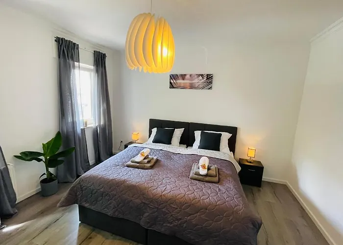 Gemuetlich*nespresso*netflix*arbeitsplatz*parkplatz